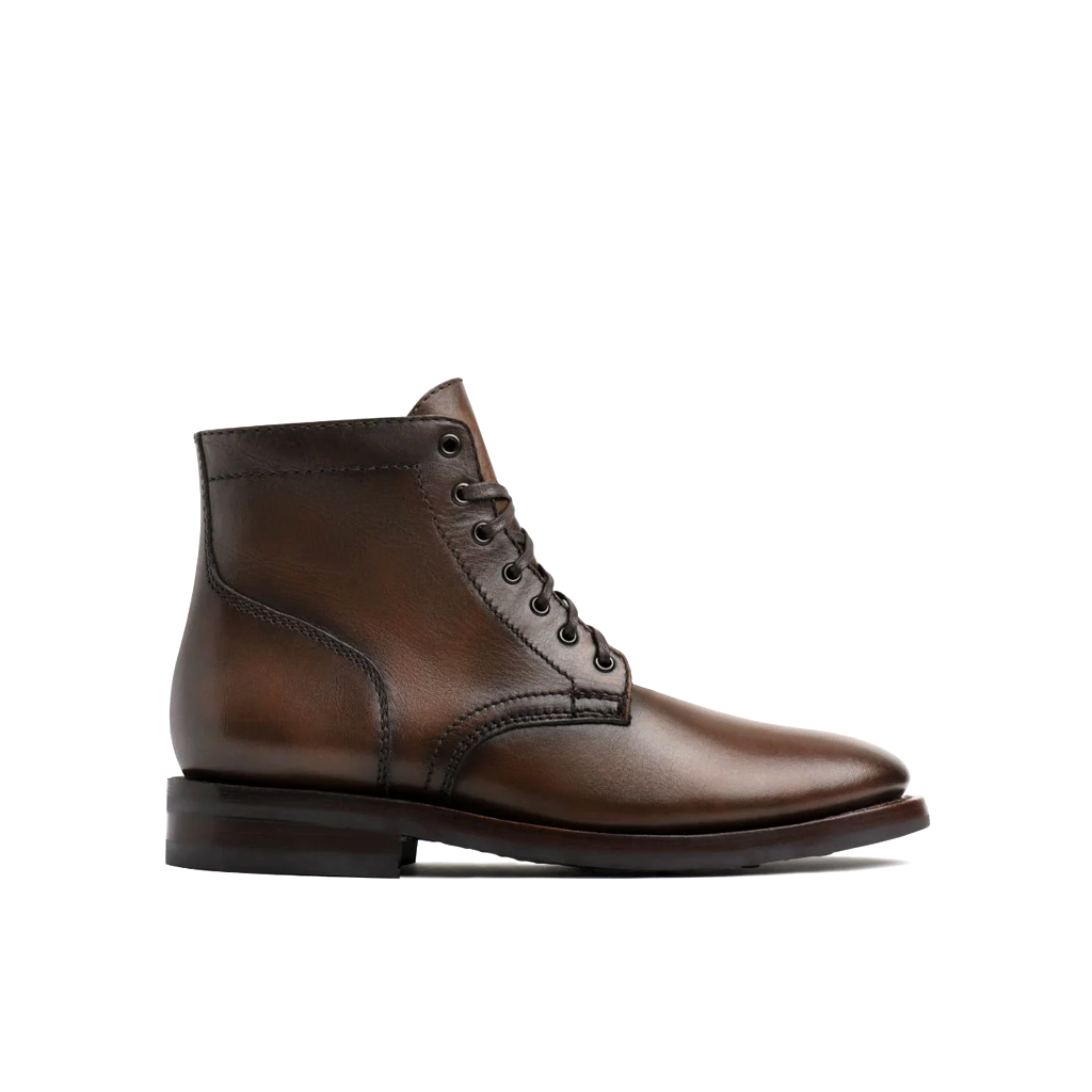 Obsidian Oracle Boots