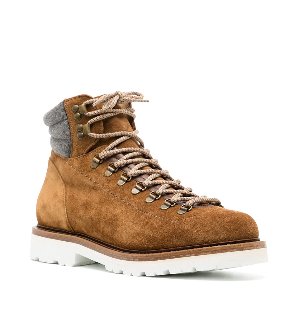 Lace-up suede Ankle Boots