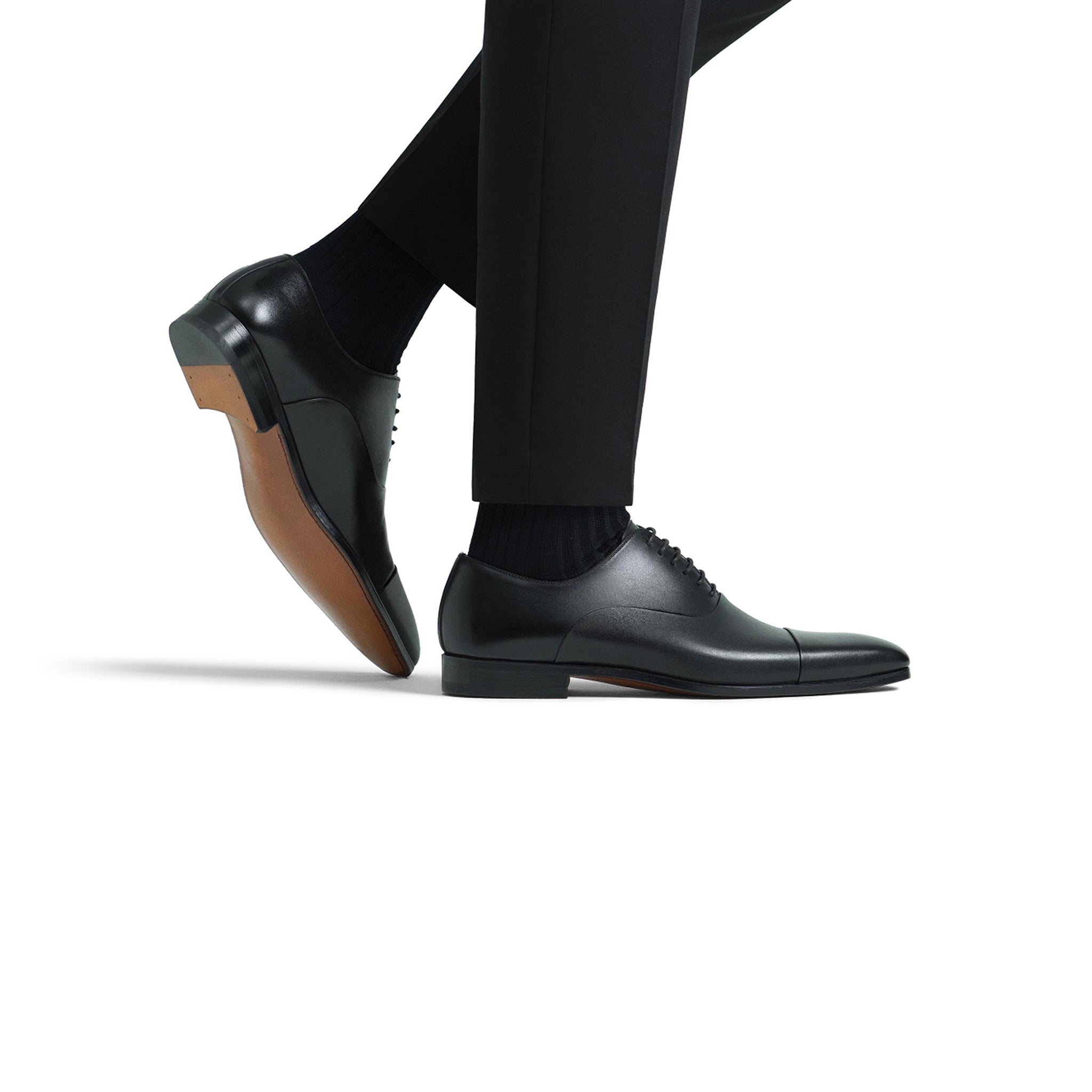 Corey Classic Cap Toe Shoes