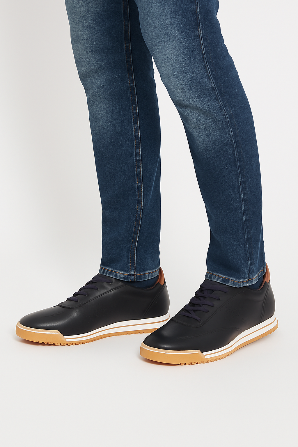 Men's Casual Sneaker In Blue Leather