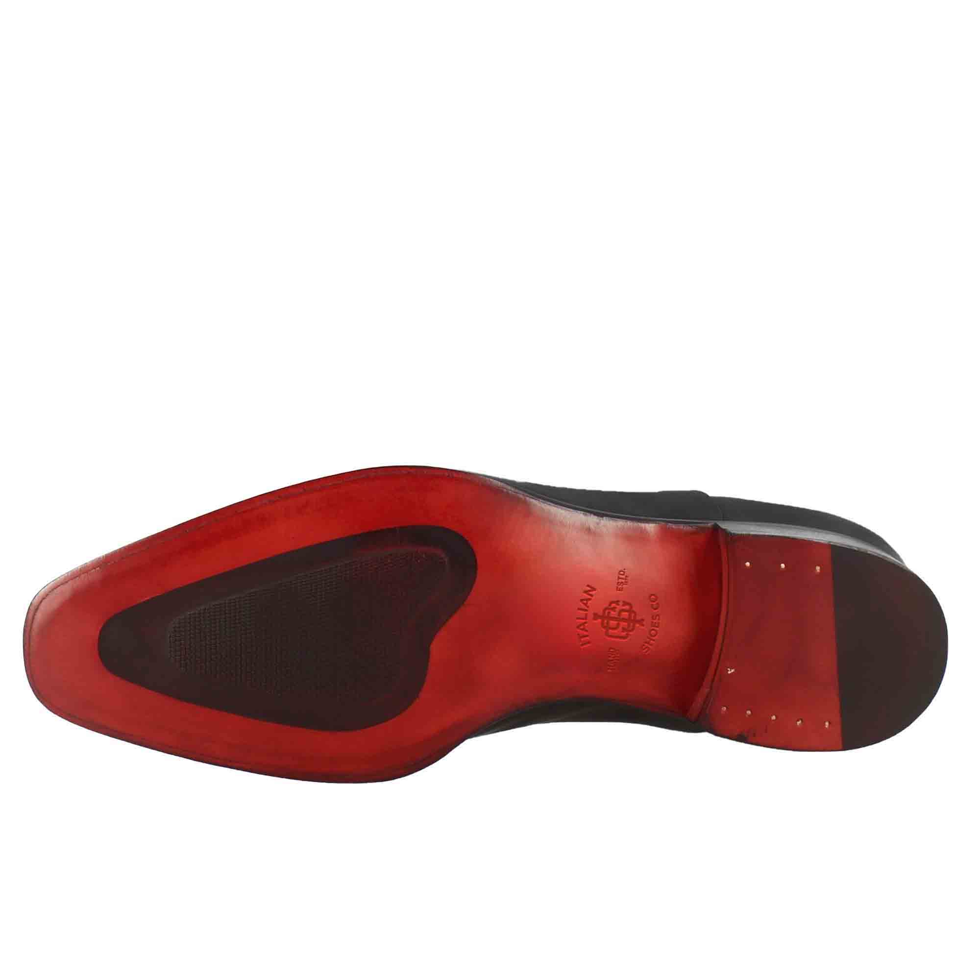 French toe shoes in black leather