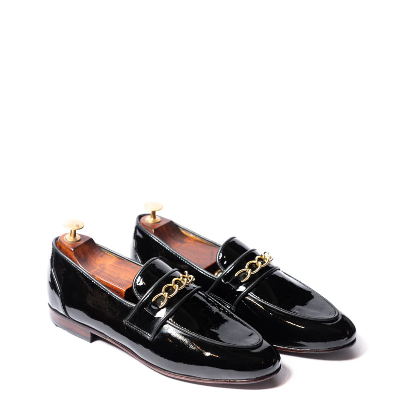 Patent Shiny Leather Loafers With Gold Chain Black