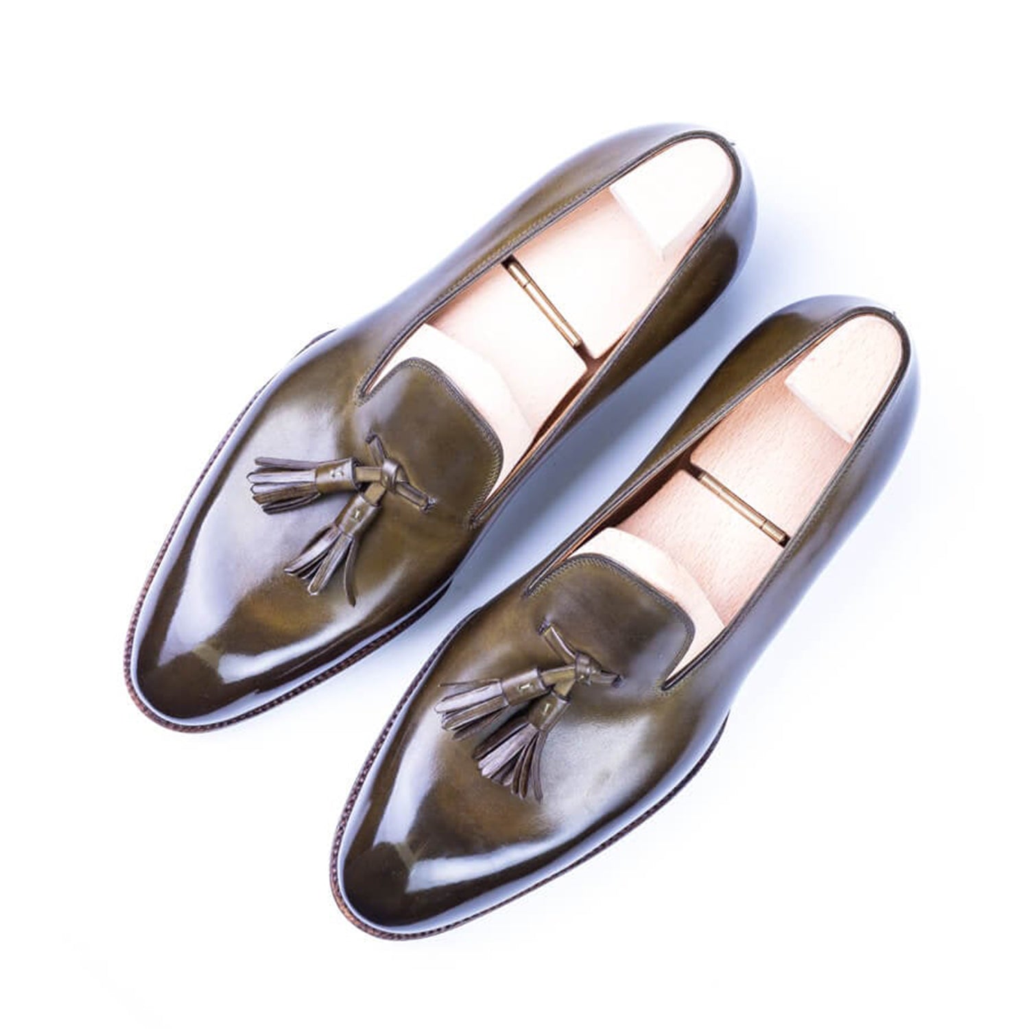 Plain Round-Toe Leather Tassel Loafer