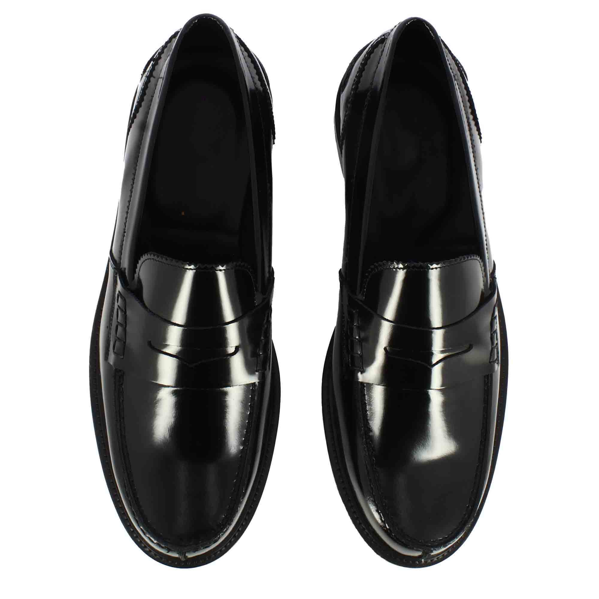 Classic Shiny Black Leather Moccasin