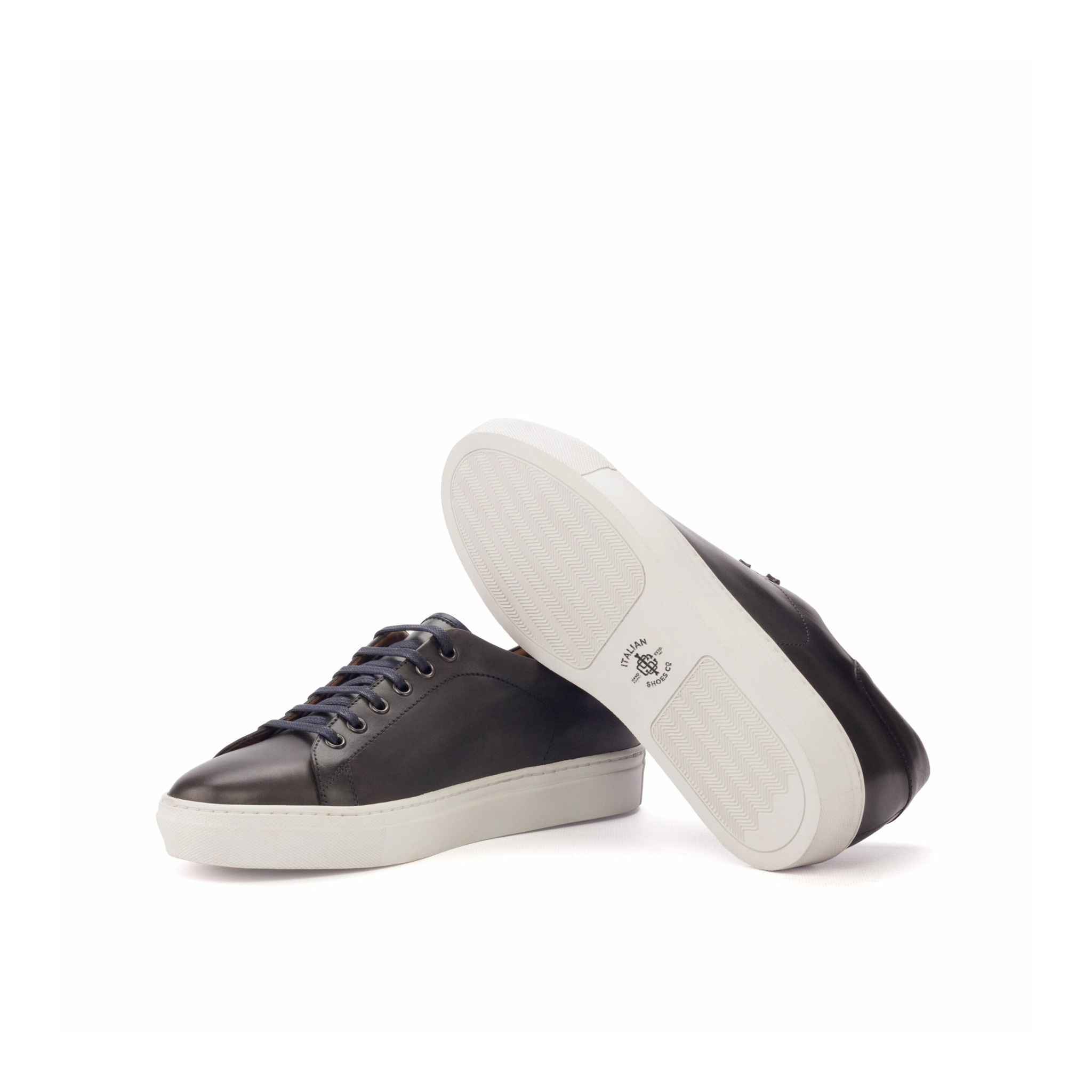 Jamaal Larsen Sneakers - Black Leather