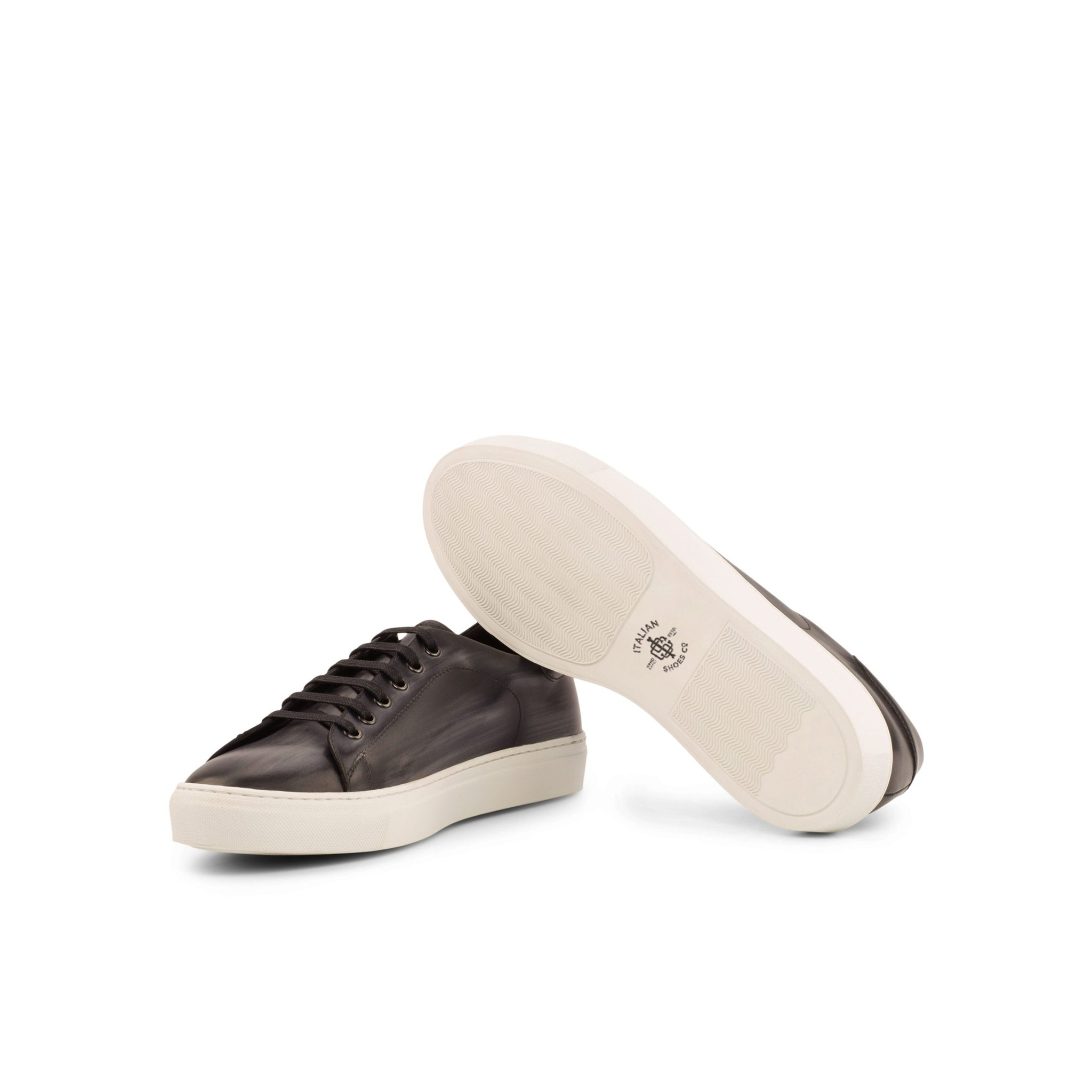 Yolanda English Sneakers