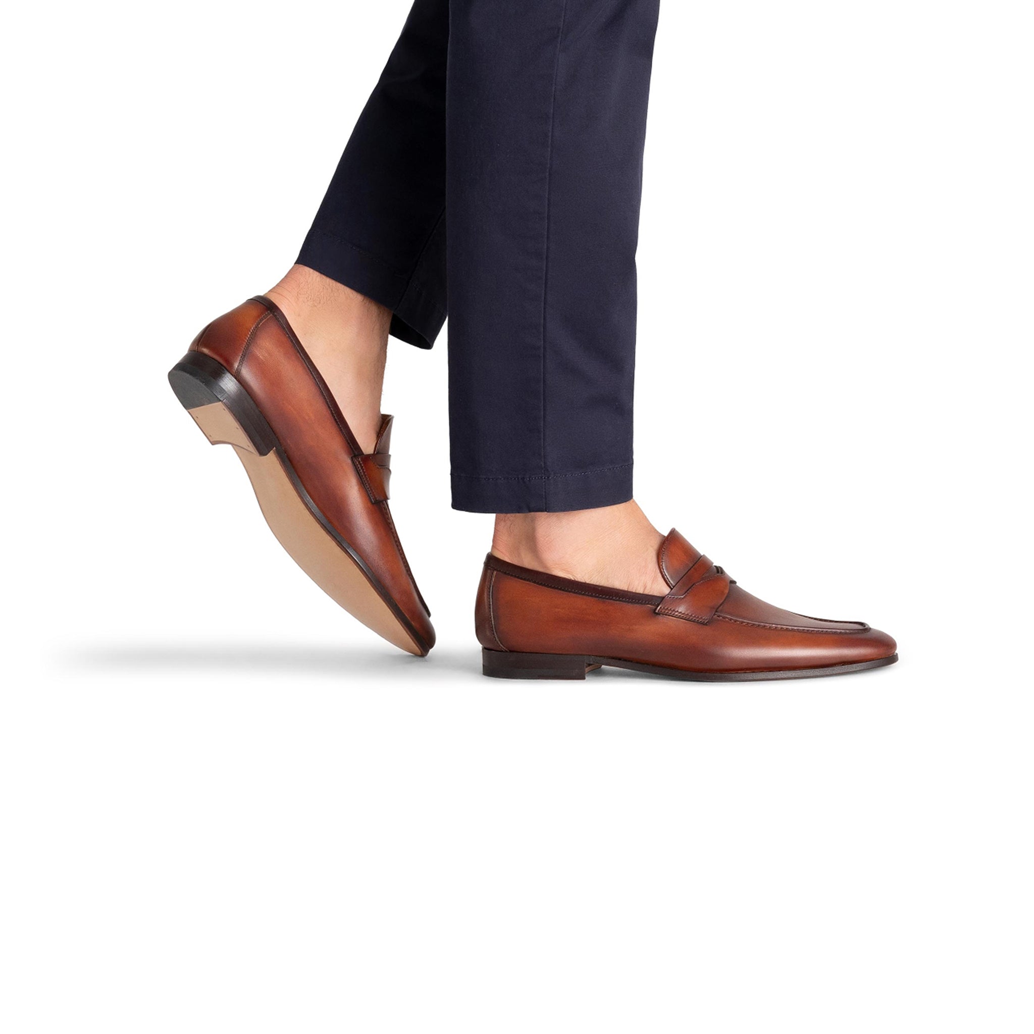 Sasso Utilizes Classic Penny Loafer