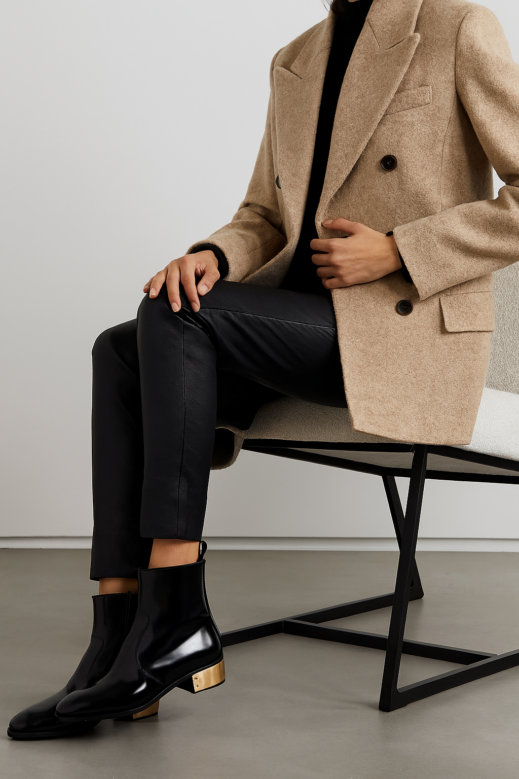 Ludhovic Black Leather Ankle Boots