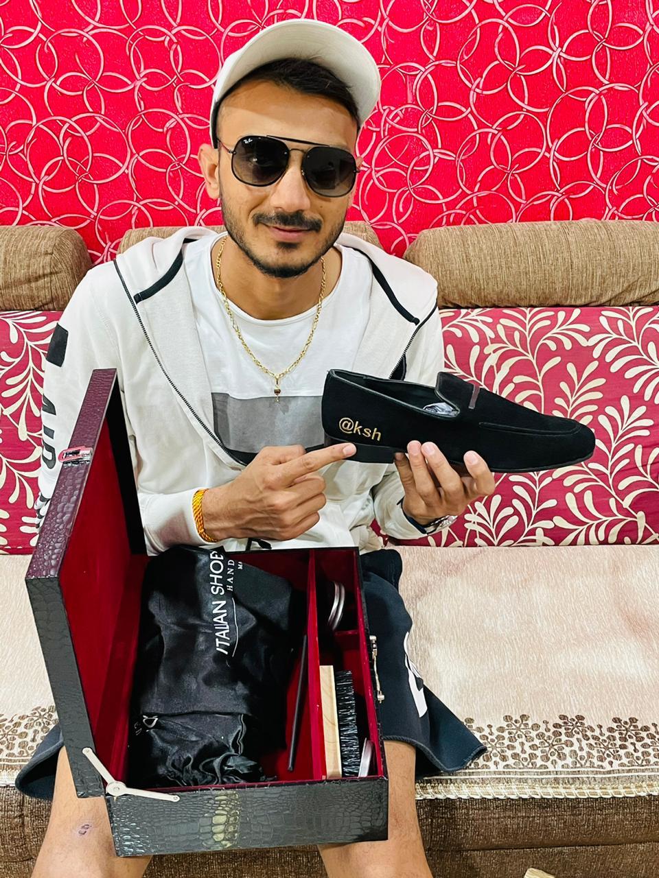 Luxury Elegant Minimalist Black Velvet Loafers