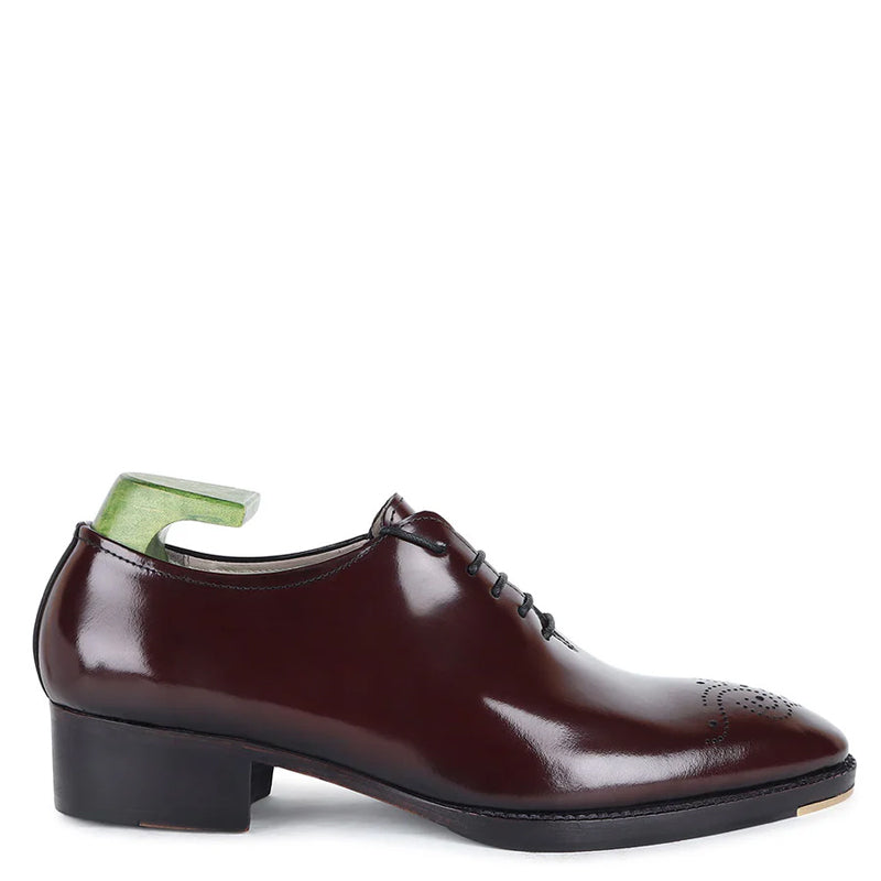 Men Classic Wholecut Leather Oxford Shoes