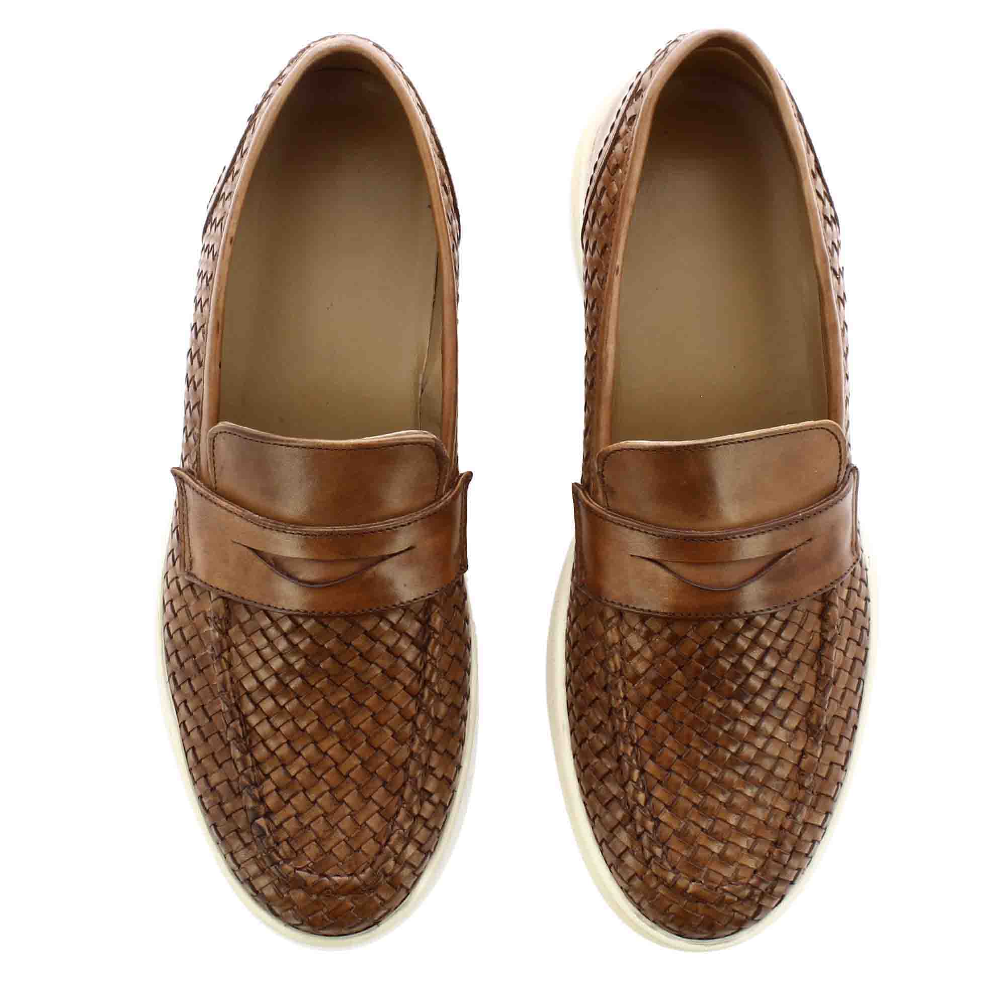 Men's Sneaker Made Of Woven Leather Brown Color