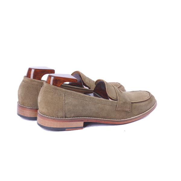 Penny Loafer in Suede Leather