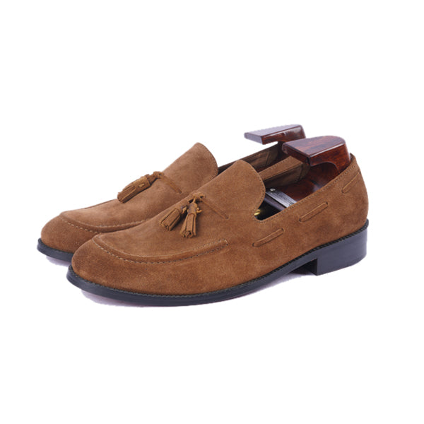 Tassel Loafer in Suede