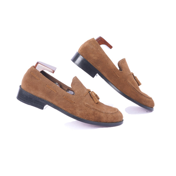 Tassel Loafer in Suede