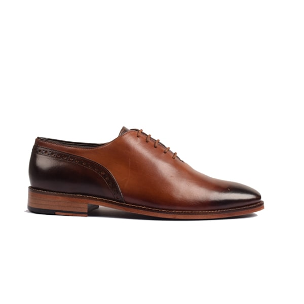 Oxford Medallion Toe Shoes